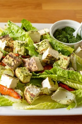 Grilled Paneer Salad