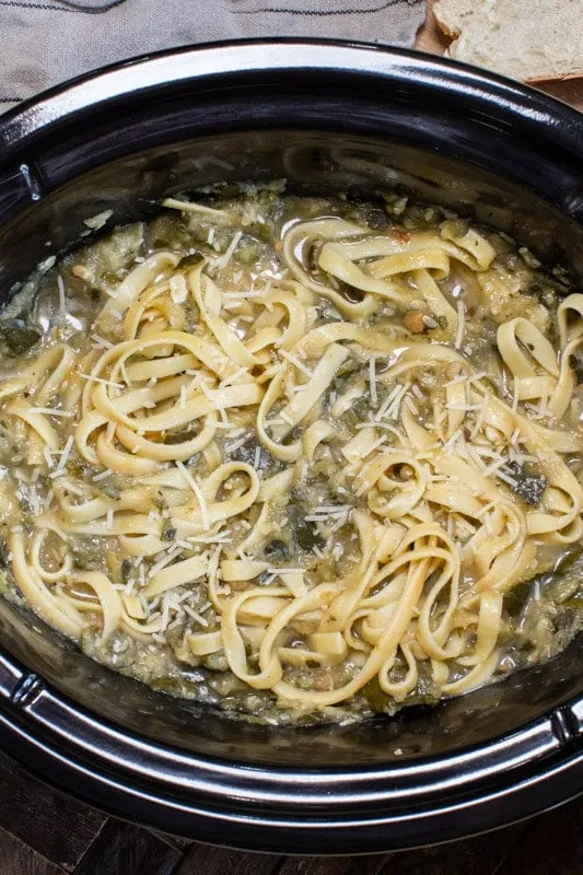 Slow Cooker Zucchini Bolognese