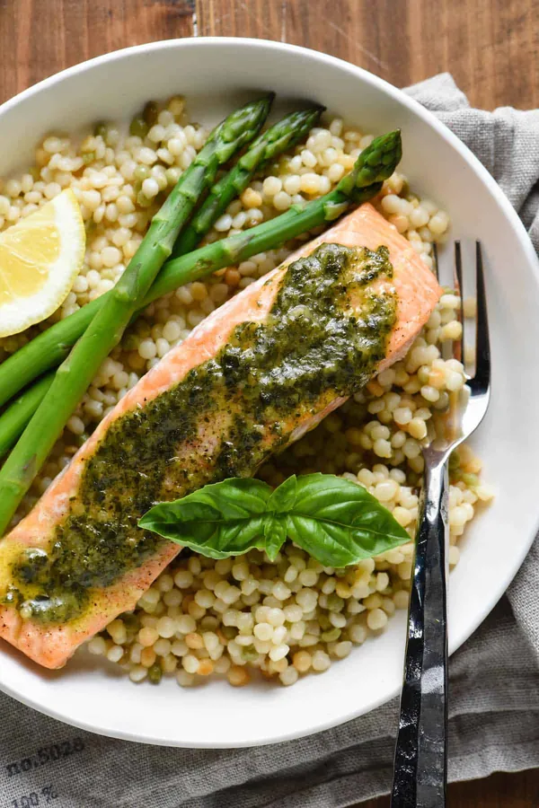 Baked Salmon With Pesto