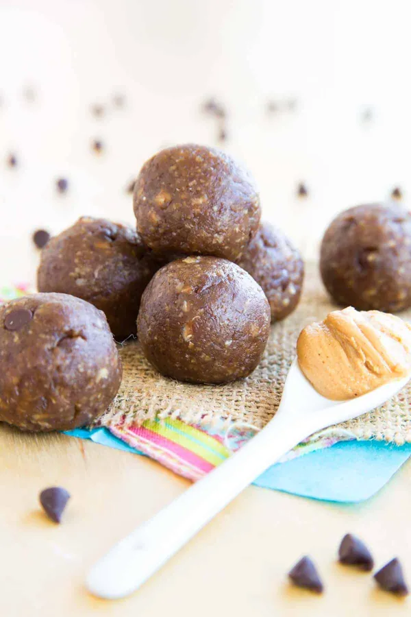 Banana Peanut Butter Energy Balls