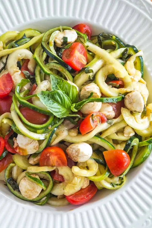 Caprese Zoodles Salad