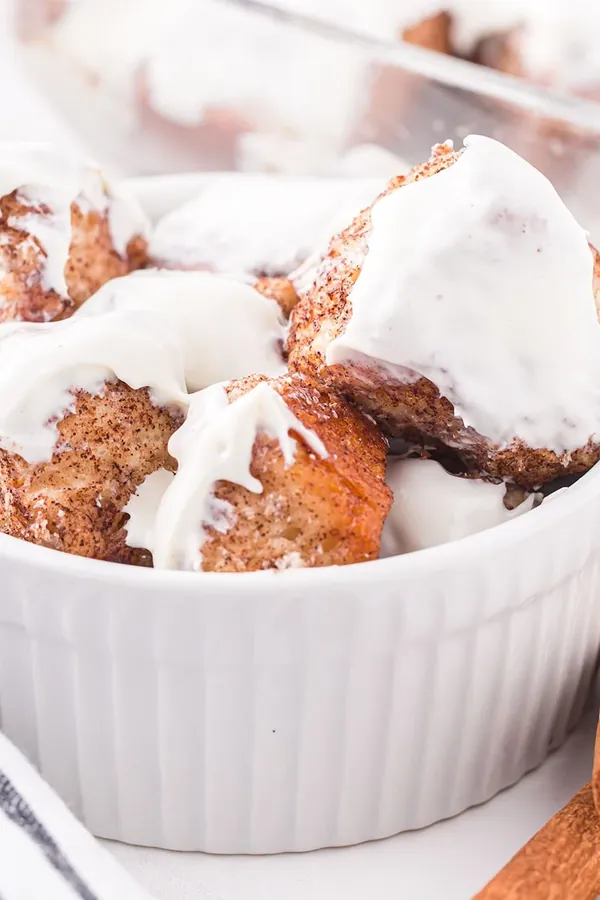 Cinnamon Roll Bites