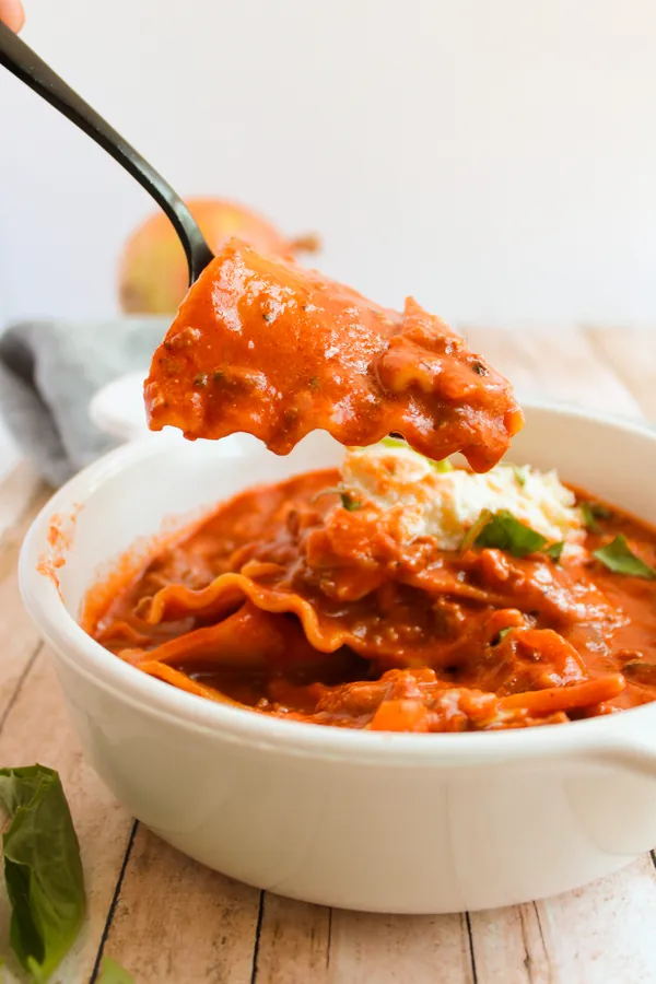 Easy One Pot Lasagna Soup Recipe