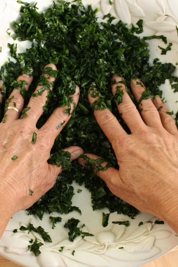 Mediterranean Kale Salad