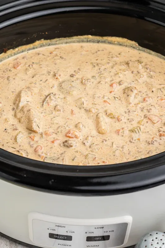 Slow Cooker Cheeseburger Soup