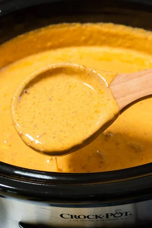 Slow Cooker Chili Cheese Dip Recipe