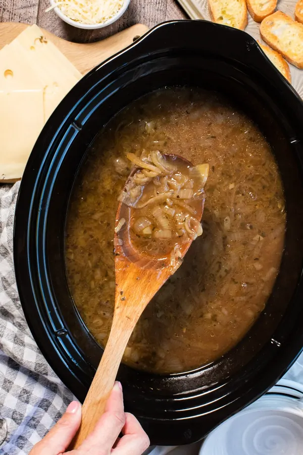 Slow Cooker French Onion Soup Recipe