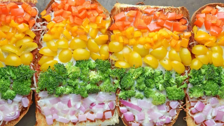 25 Delicious Summer Pizza Recipes (to make this summer)
