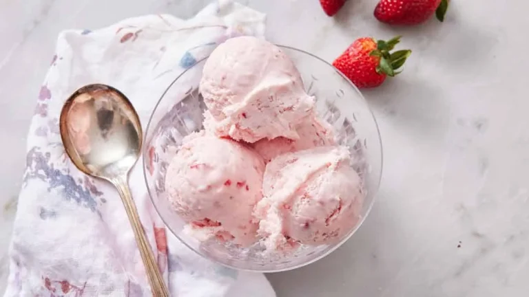 31 Best Summer Ice Cream Ideas (for hot days)