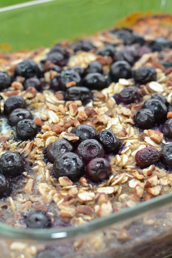 Baked Blueberry and Banana Oatmeal