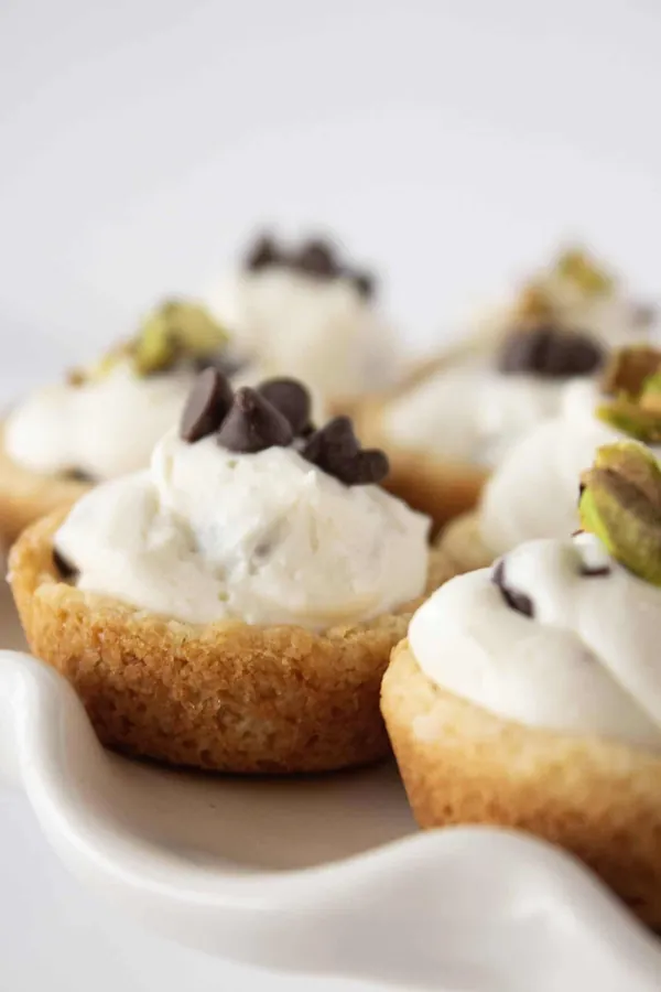 Cannoli Cookie Cups Recipe