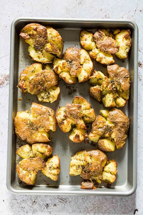 Crispiest Garlic Smashed Potatoes Recipe Ever