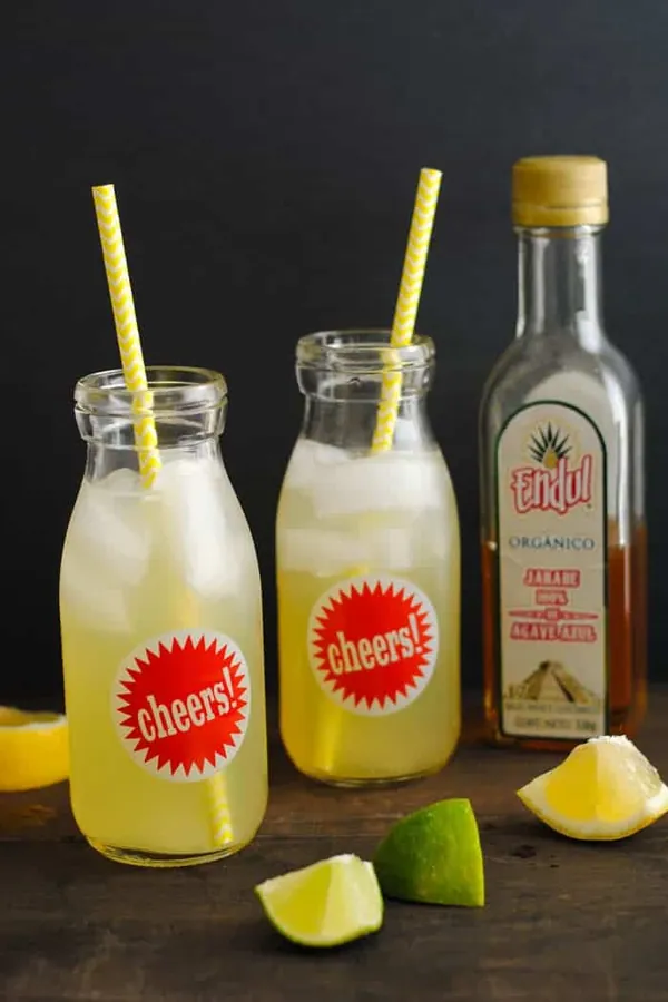 Easy Agave Lemonade Recipe - Guest Post from Foxes Love Lemons