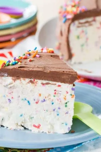 Easy No-Churn Funfetti Birthday Cake Ice Cream Cake