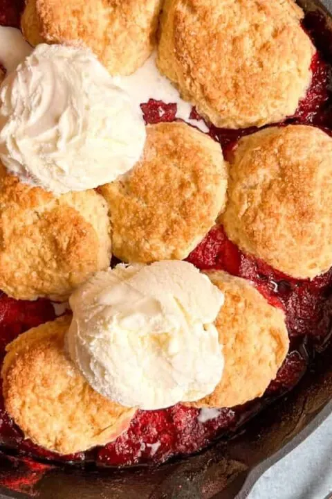 Easy Strawberry Cobbler