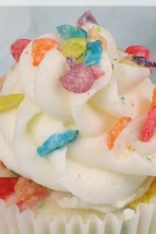 Fruity Pebbles Cupcakes
