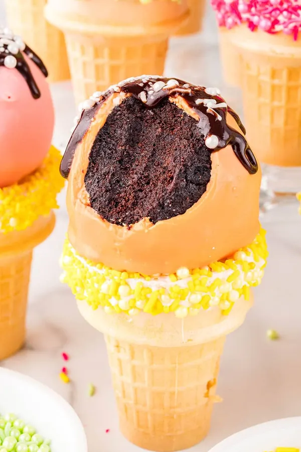 Ice cream cake pops
