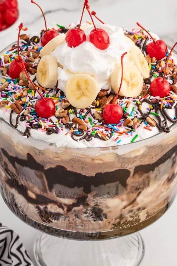Ice Cream Sundae Trifle