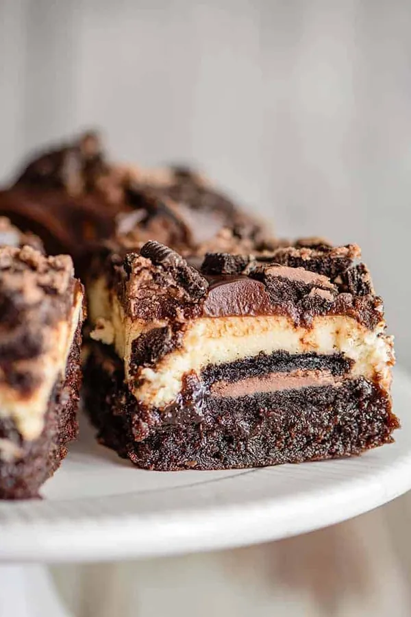 Oreo Cheesecake Brownie Bars