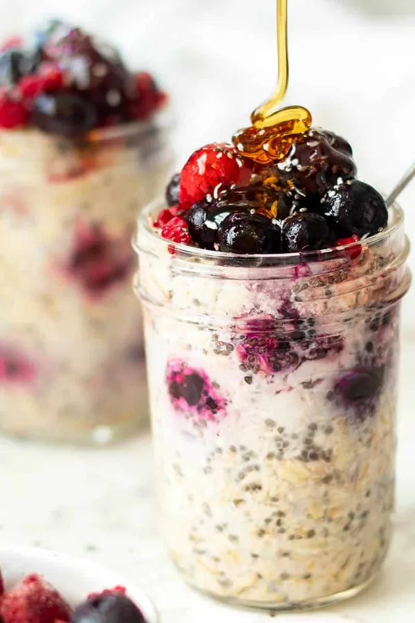 Overnight Oats with Frozen Fruit