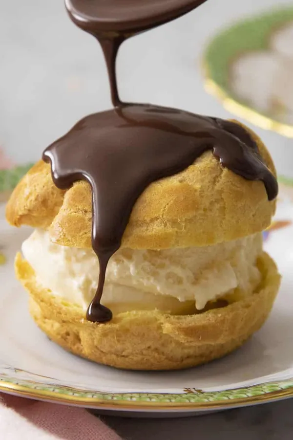 Profiteroles