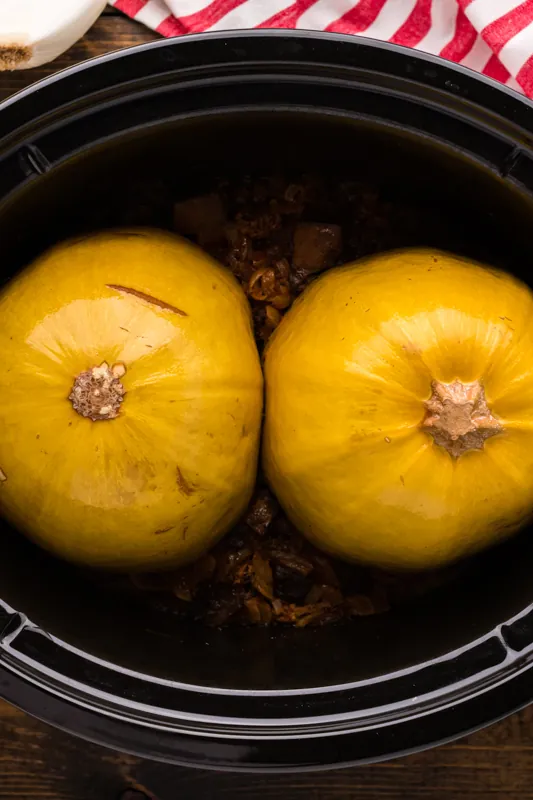 Slow Cooker Spaghetti Squash and Sauce
