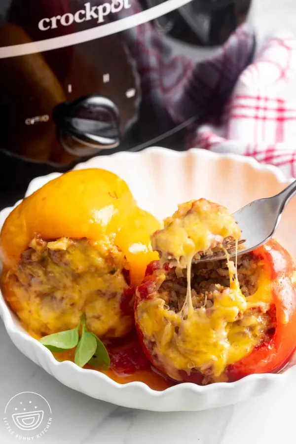 Slow Cooker Stuffed Peppers