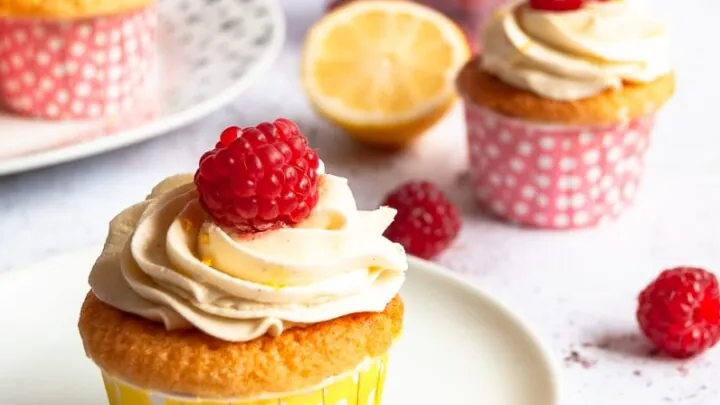 18 Easy Summer Desserts for a Crowd (that everyone will love)