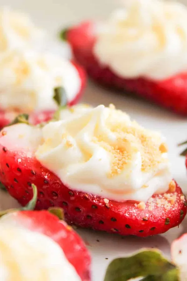 Cheesecake Deviled Strawberries