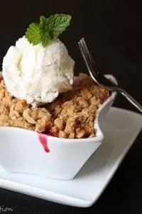 Fresh Cherry Crisp