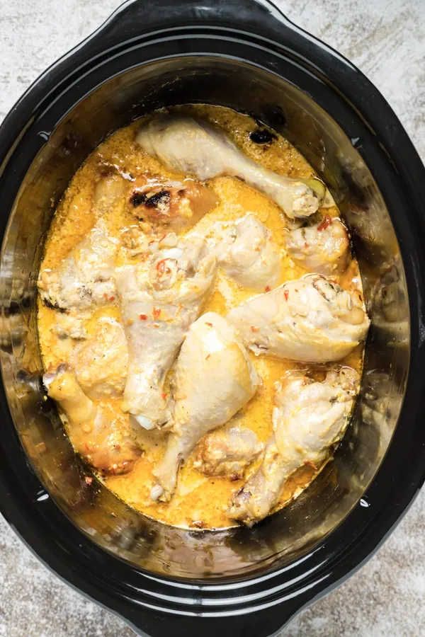 Slow Cooker Bang Bang Chicken