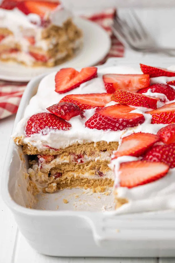 Strawberry Icebox Cake
