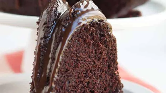 15 Easy Bundt Cake Recipes (that everyone will love)