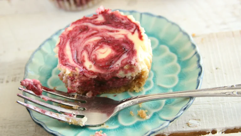 19 Tasty Cheesecake Recipes (You’ll Want to Try Tonight)