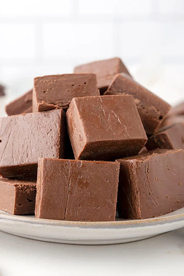 2 Ingredient Easy Fudge