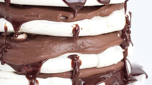 5 Irresistible Pavlova Recipes (that everyone will love)