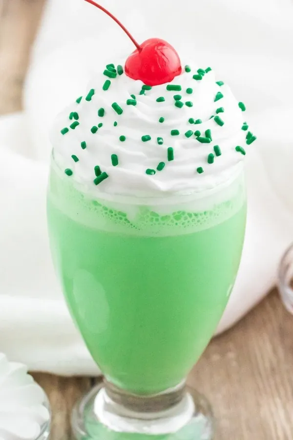 How to Make Shamrock Shake