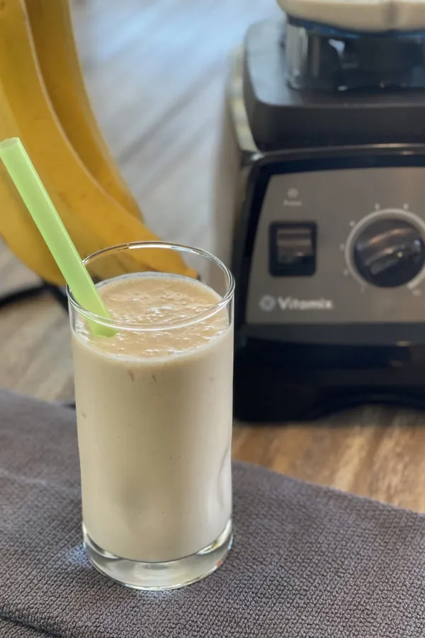 Peanut Butter Banana Oatmeal Smoothie