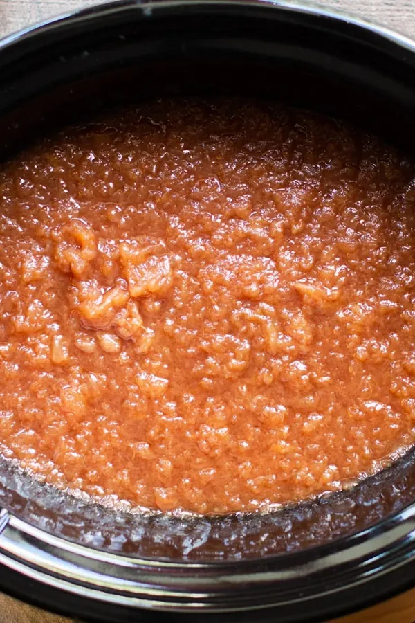 Slow Cooker Cinnamon Applesauce