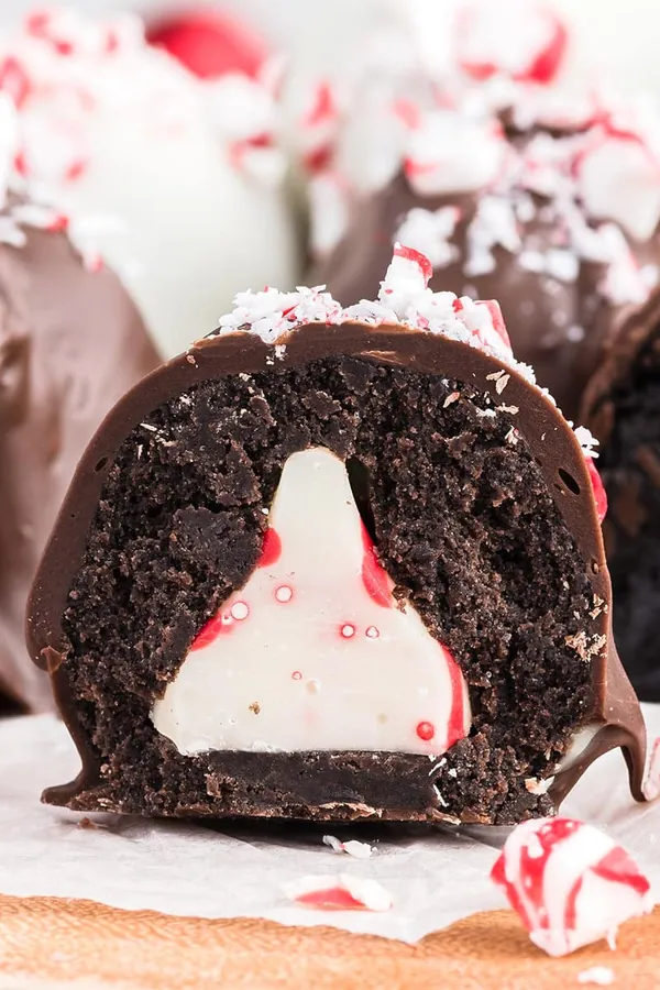 Surprise Inside Oreo Balls