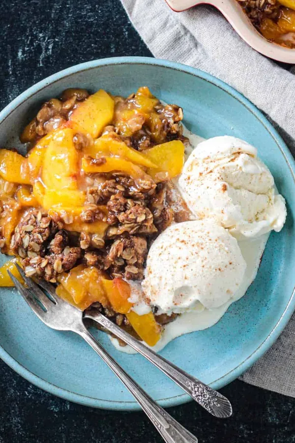 Vegan Peach Crisp