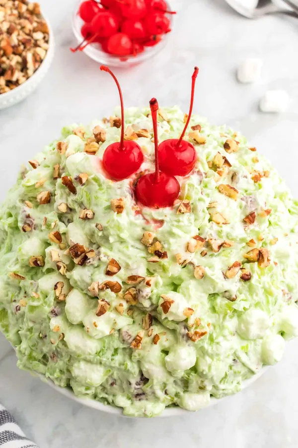 Watergate Salad (Pistachio Pudding Salad)