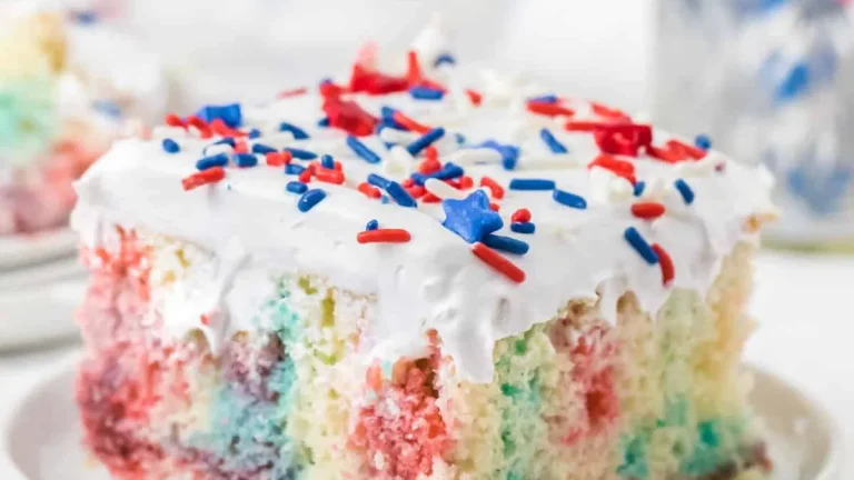 24 Easy Family Gathering Cake Recipes (That Everyone Will Love)