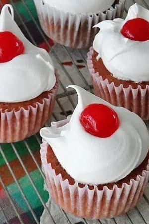 3 Ingredient Cherry Cupcakes
