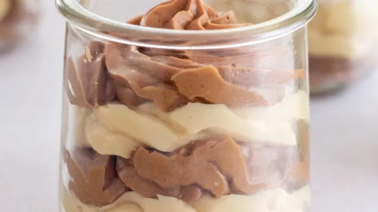 30 Delicious Low Calorie Cake Recipes (you’ll wish you found sooner)