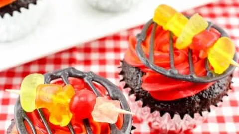 33 Sweet Backyard BBQ Cake Recipes (that everyone will love)