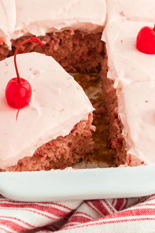 6-Ingredient Cherry Cake
