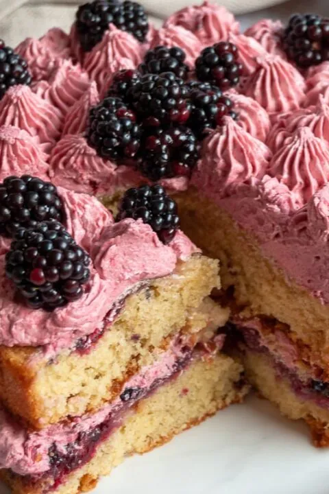 Apple and Blackberry Cake