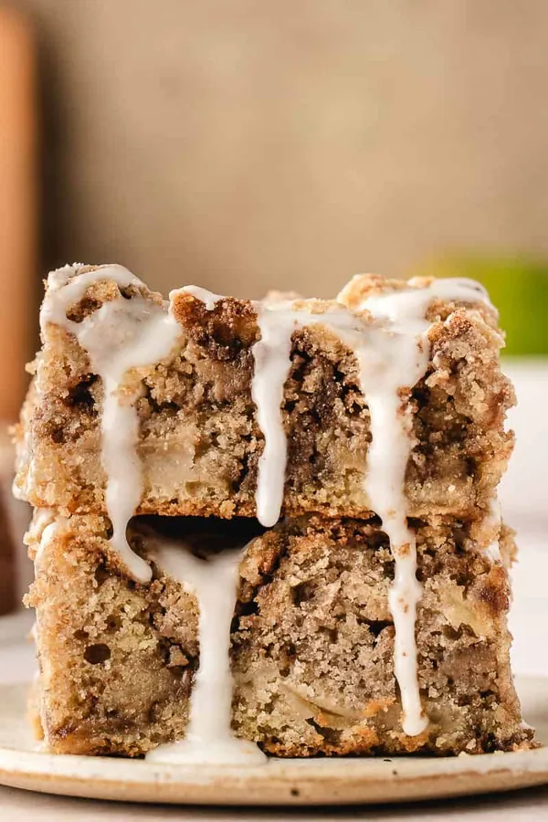 Apple Crumb Cake