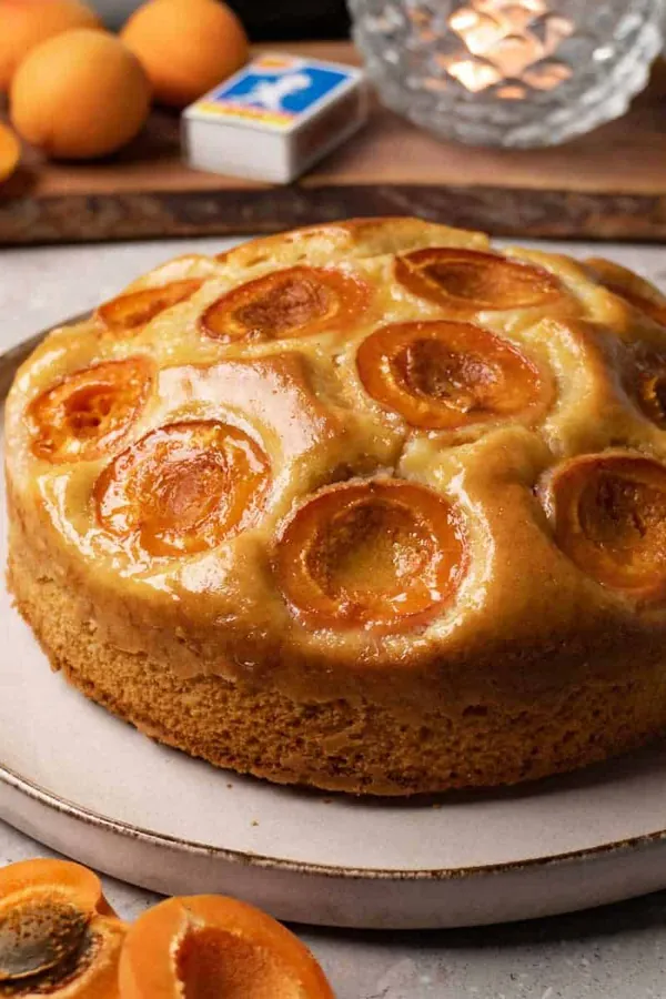 Apricot Cake